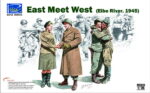 Riich Model 1/35 East Meet West (Elbe River. 1945) (RV35014)