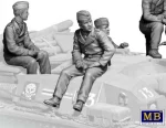 Master Box 1/35 German StuG III Crew (MB35208) - Image 5