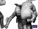 Master Box 1/35 Wounded Brother (MB35210) - Image 8