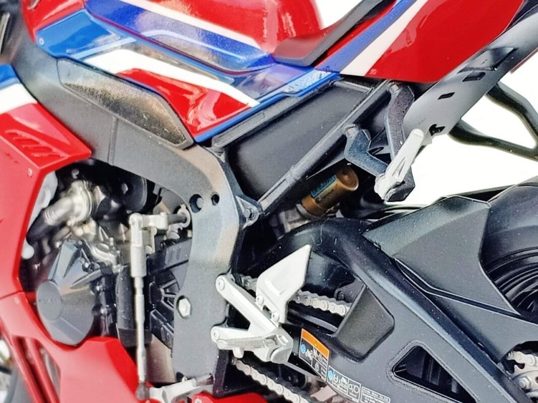 Pro Built Tamiya 1/12 TA14138 Honda CBR1000RR-R FIREBLADE SP#5
