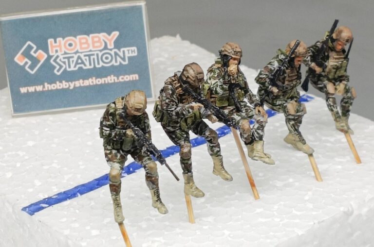 รายละเอียดงานทำสีฟิกเกอร์ทหาร 1/35 ในท่านั่ง - บริการรับประกอบทำสีโมเดล Hobby Stationth
