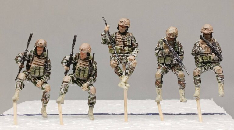 เทคนิค Weathering และการลงสีหมวกกันกระสุน - รับทำสีฟิกเกอร์ 1/35 โดย Hobby Stationth