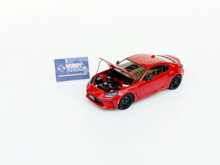ภาพโมเดลรถยนต์ Tamiya GR86 1/24 แบบเปิดฝากระโปรง - ผลงานประกอบทำสีโดย Hobby Stationth