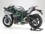 Tamiya 1/12 Kawasaki Ninja H2 Carbon (TA14136) - TA14136