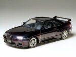 Tamiya 1/24 Nissan Skyline GT-R V-Spec (TA24145) - TA24145