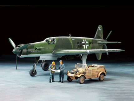 Tamiya 1/48 Dornier Do335A Pfeil & Kübelwagen Type 82 Set (TA25206) - TA25206