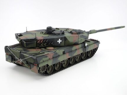 Tamiya 1/35 Leopard 2A6 Tank (TA25207) - TA25207