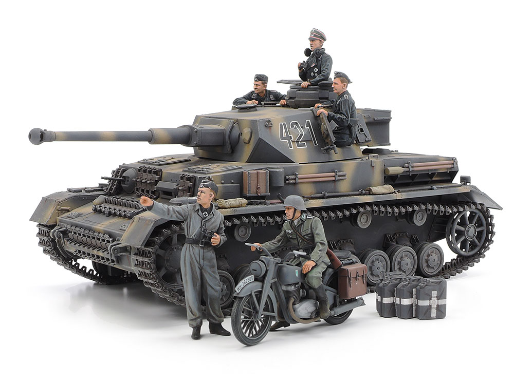 TA25209_1 Tamiya 1/35 Panzerkampfwagen IV Ausf G Early Production & Motorcycle Eastern Front (TA25209) - TA25209