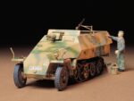 Tamiya 1/35 Sd.Kfz.251/9 Ausf.D Kanonenwagen (TA35147) - TA35147