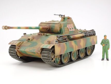 Tamiya 1/35 German Panther Type G (TA35170) - TA35170