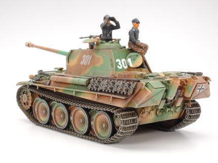 Tamiya 1/35 German Panther Type G (TA35176) - TA35176