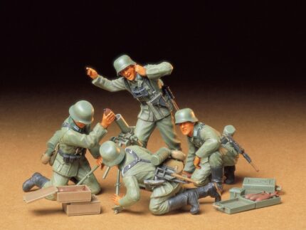 Tamiya 1/35 German Infantry Mortar Team (TA35193) - TA35193