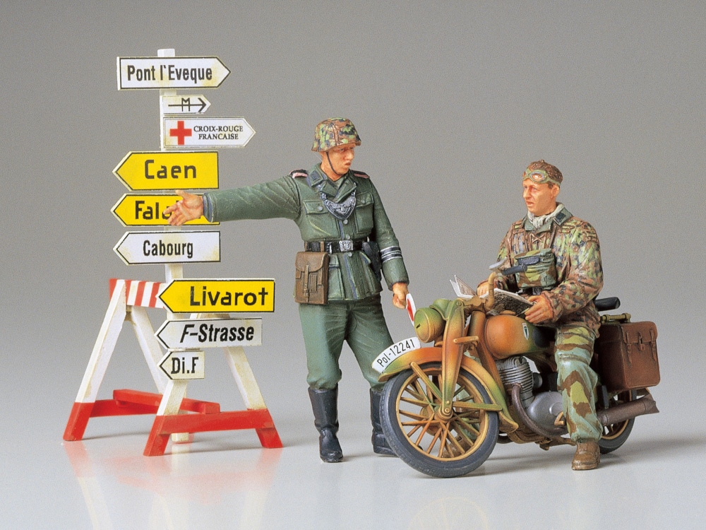 TA35241_1 Tamiya 1/35 German Motorcycle Orderly Set (TA35241) - TA35241