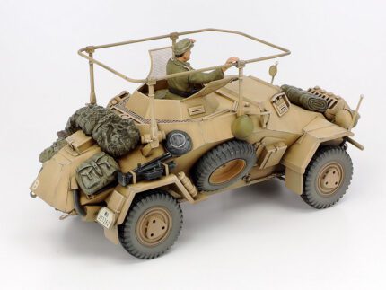 Tamiya 1/35 Sd.Kfz.223 Leichter Panzerpahwagen (TA35268) - TA35268