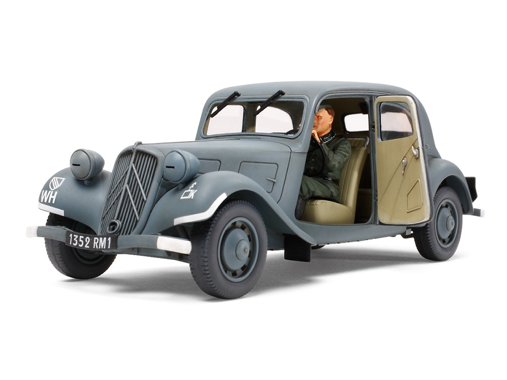 TA35301_1 Tamiya 1/35 Citroen Traction 11CV (TA35301) - TA35301