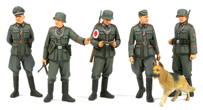 TA35320_1 Tamiya 1/35 WWII German Field Military Police (TA35320) - TA35320