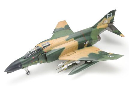 Tamiya 1/32 McDonnell F-4 C/D Phantom II (TA60305) - TA60305