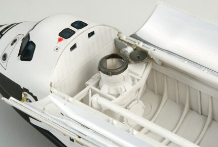 Tamiya 1/100 Space Shuttle Atlantis (TA60402) - TA60402