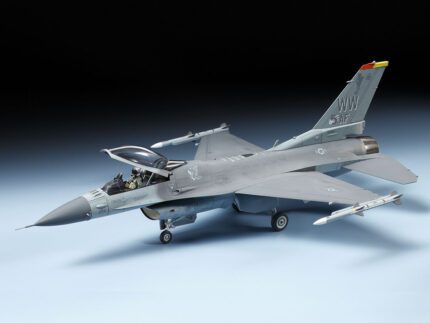 Tamiya 1/72 F-16CJ Fighting Falcon (TA60786) - TA60786