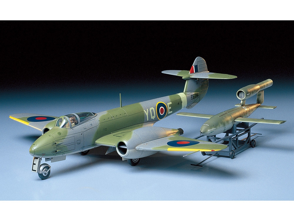 Tamiya 1/48 Gloster Meteor F.1+V-1 (TA61065) - TA61065