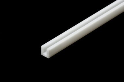 บีมพลาสติก 3mm U *5 - TA70202